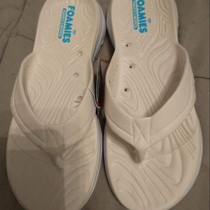 Nwts. Skechers sandals shoes. Sz 7.